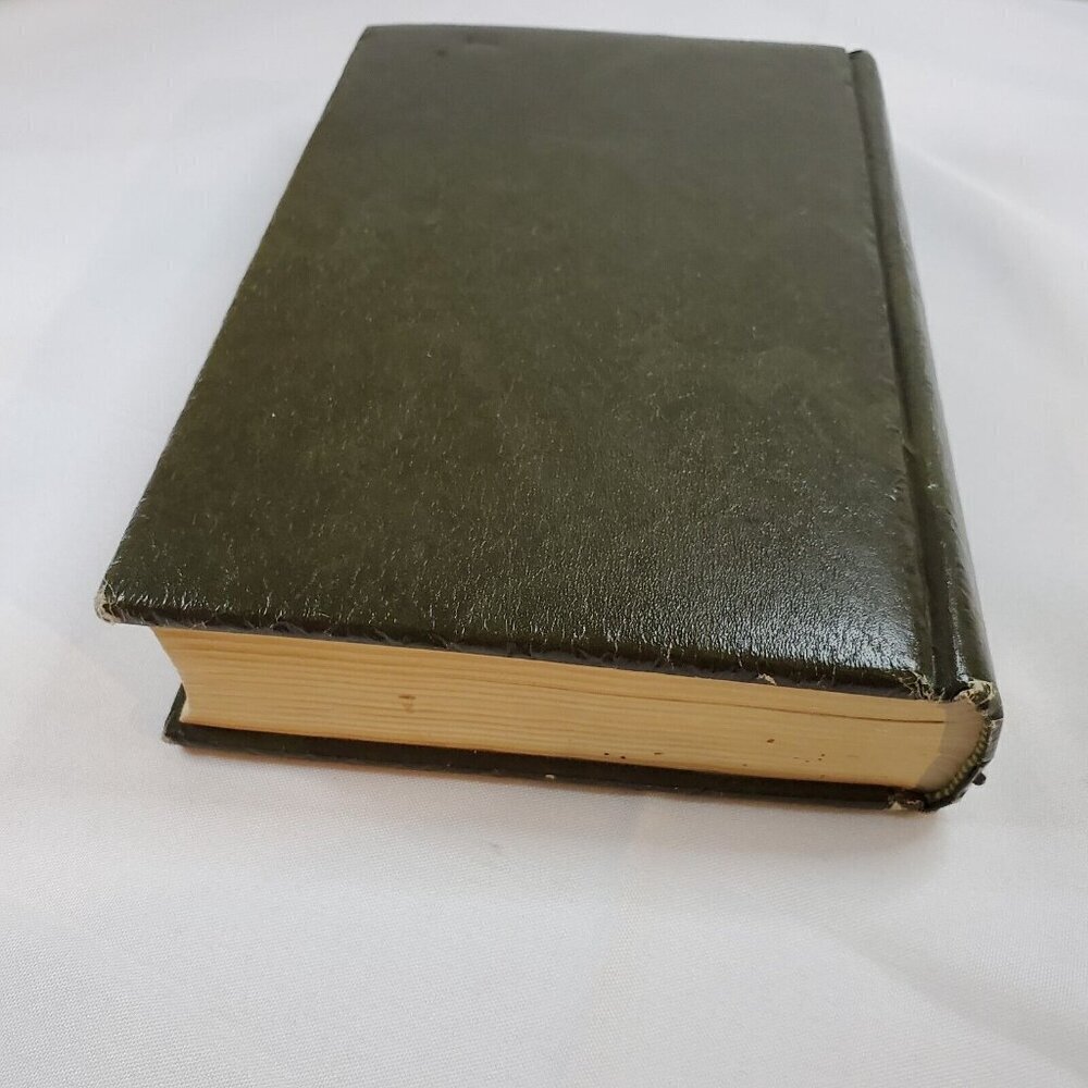 The Living Bible Paraphrased Green Padded Hardcover 9th printing 1972 - Picture 4 of 7